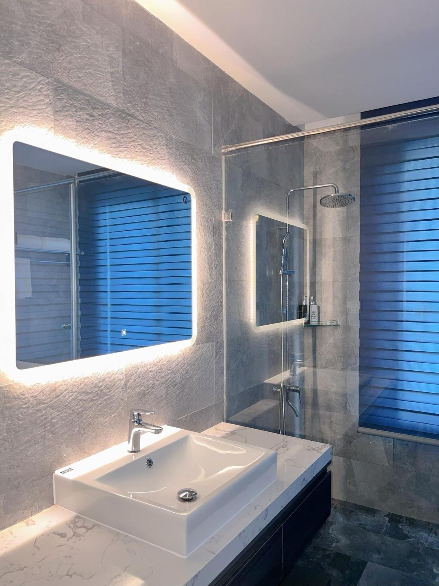 דואונג דונג Le Anh Hotel מראה חיצוני תמונה